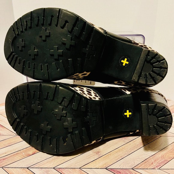 Dr Martens Sara Leopard Print Heeled Oxford Women 9 Shoes Hair On Black Leather - Picture 8 of 11